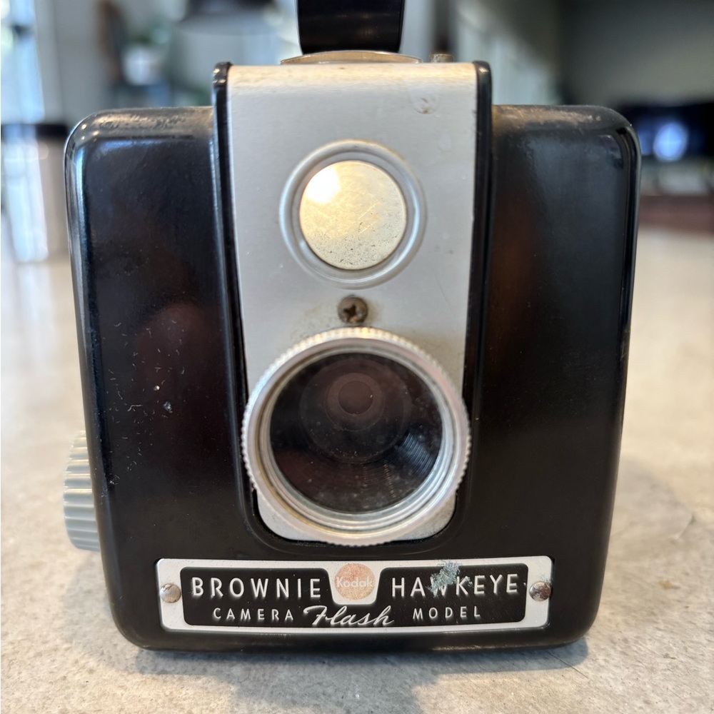 Vintage Brownie Hawkeye Camera